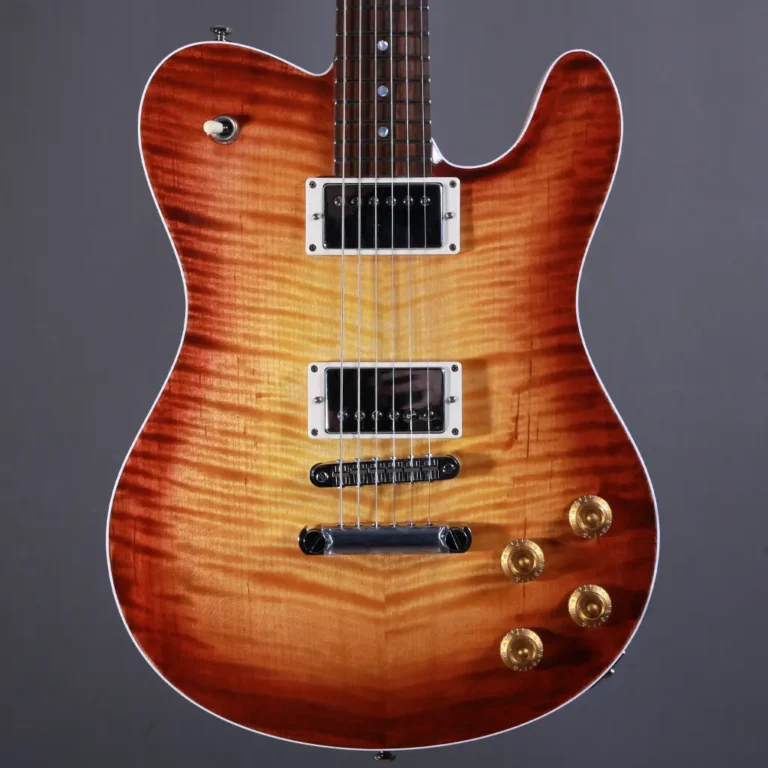 The Bear Body Front Guitar Gramel Guitars Sweden Europe